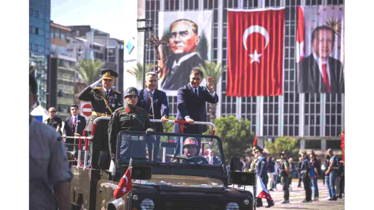 İzmir’de 30 Ağustos Zafer Bayramı Coşkusuyla Kutlandı! Detaylar İçin Tıklayın!